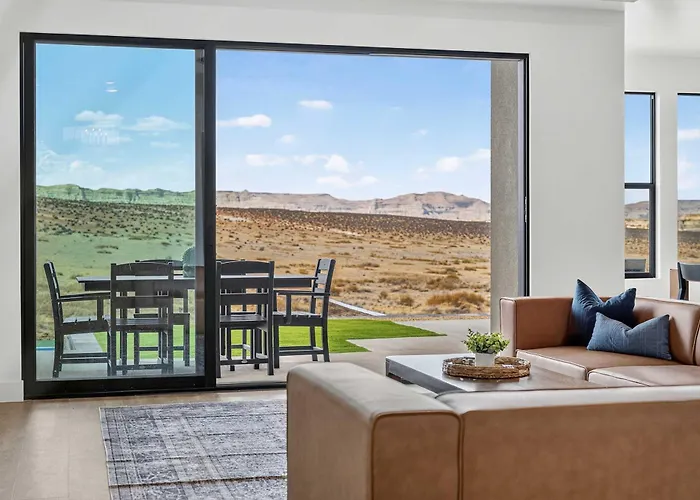 The Clubhouse- Pool Pickleball Views Luxe *