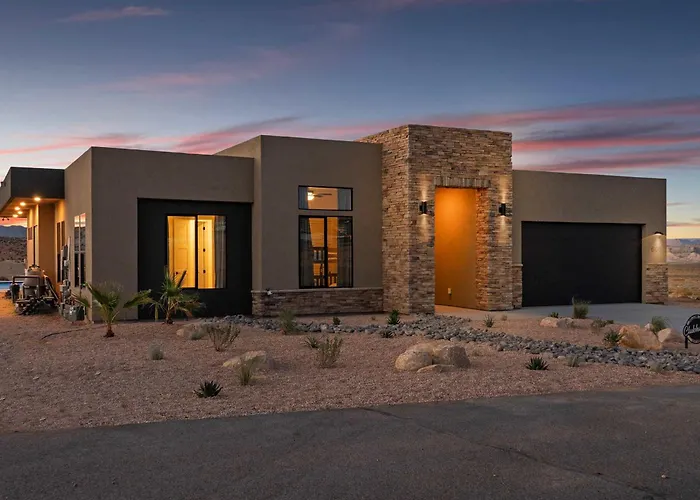 The Clubhouse- Pool Pickleball Views Luxe * Page
